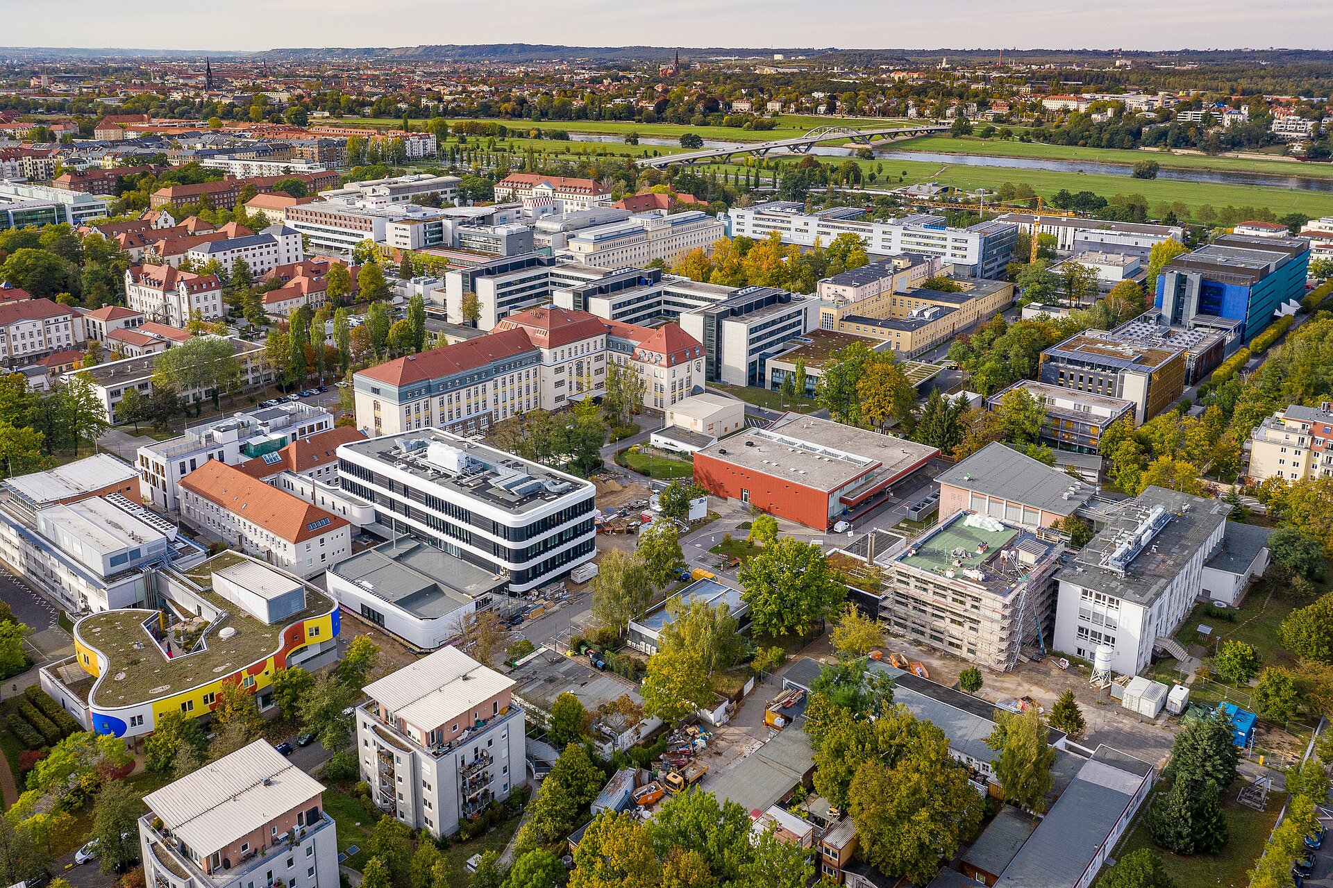Ein Teil des Campus der Hochschulmedizin Dresden aus der Vogelperspektive