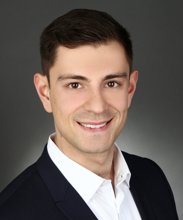 Porträt Adrian Deichsel