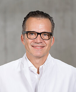 Porträt Prof. Dr. Liener