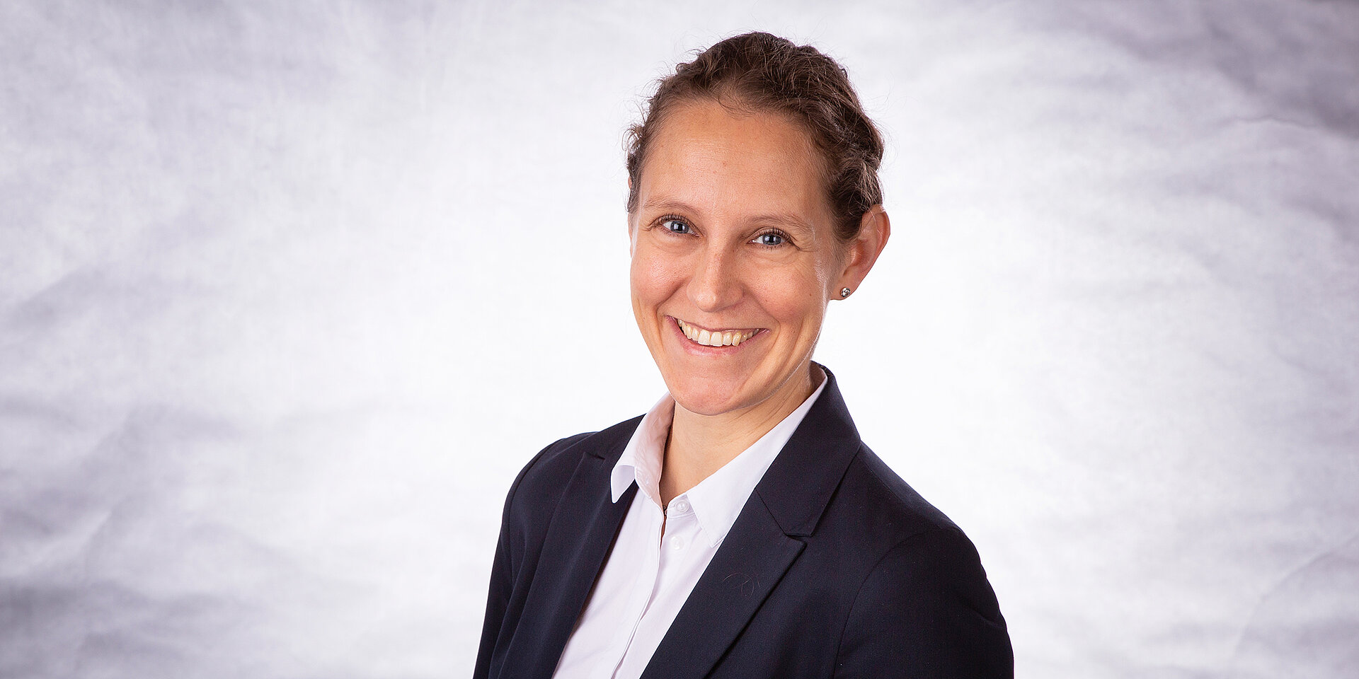 Porträt von Professorin Stefanie Hölscher-Doht